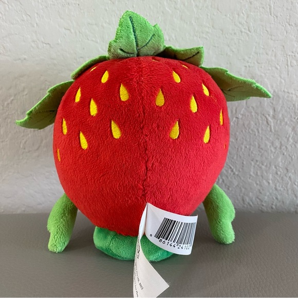 Shopkins Strawberry Kiss plush Stuffed Animal  7” 2015 - Picture 2 of 6